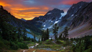 Mountain range sunset stream forests - beautiful free wallpaper