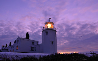 Lighthouse dusk purple sky clouds - dusk free wallpaper