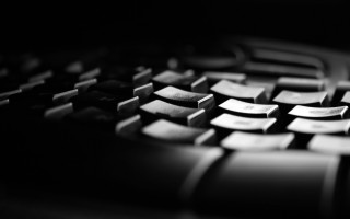 Keyboard black white closeup stripe - les automatiste free wallpaper