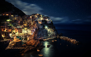 Night village cliff ocean bridge 2 - a cliff above the ocean free wallpaper
