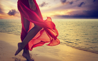 Woman red dress beach sunset 2 - araceli gilbert free wallpaper