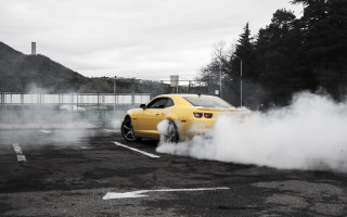 Yellow car smoke parking lot - smoke free wallpaper for desktop
