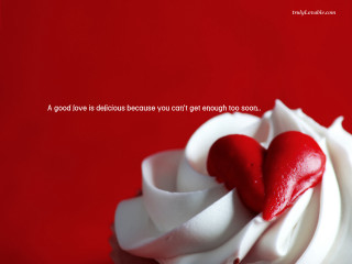 Cupcake heart red background quote - food photography free wallpaper