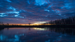 Lake sunset clouds forests urban - a sunset in the background free wallpaper for desktop
