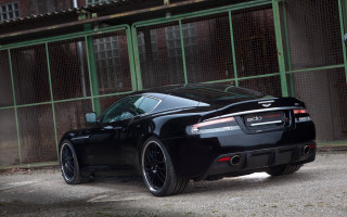 Black sports car tokyo fence - dave kendall free wallpaper