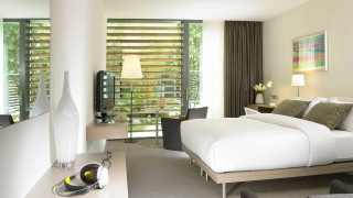 Bedroom desk television window lamp - a lamp free wallpaper