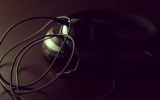 Headphones wooden table soda can - boleslaw cybi free wallpaper