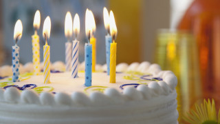 White cake lit candles wine 2 - candle free wallpaper