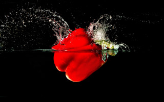 Red pepper splashing water macro - christopher williams free wallpaper
