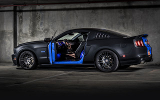 Car open parking garage matte - a concrete wall free wallpaper