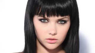 Black hair bangs photorealistic portrait - woman free wallpaper