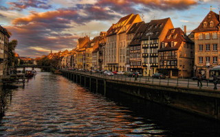 River city bridge oldbuildings sunset - a bridge in the middle free wallpaper