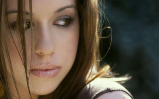 Alice mason hyperrealistic portrait serious - shaded free wallpaper