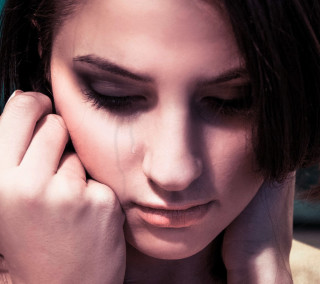Woman hand face looking down - stuckism free wallpaper