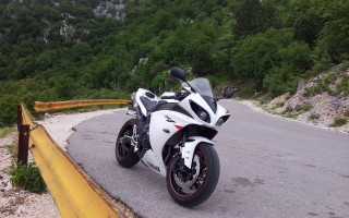 White motorcycle road yellow rail - a white motorcycle free wallpaper