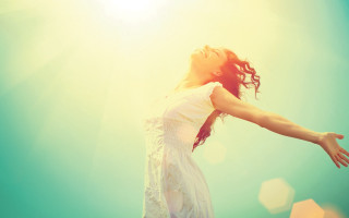 Woman sky reaching sunlight redhair - radiant free wallpaper