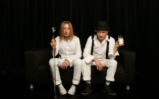 Man woman wine microphone gothic - a man and woman free wallpaper