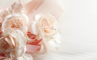 Bouquet flowers pearls ribbons white - soft free wallpaper