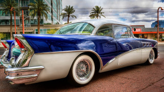 Classic car road building palm - the side of the road in front free wallpaper