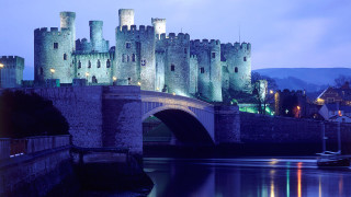 Gothic castle bridge boat night - a bridge over free wallpaper