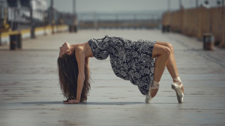 Woman dress bending pier celia - a pier free wallpaper