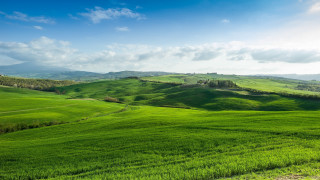 Green hills clouds blue sky 2 - correggio free wallpaper