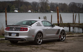 Silver mustang water dock boat - silver free wallpaper
