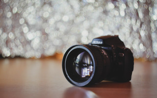 Camera lens table blurry lights - a len free wallpaper