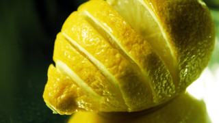 Lemon slice closeup whole background - whole free wallpaper