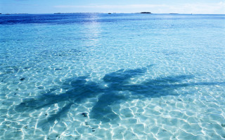 Shadow water beach blue sky - ocean free wallpaper