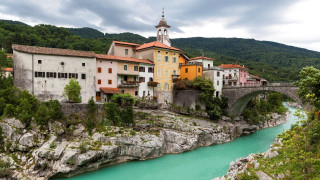 River hillside town bridge tower - a bridge over free wallpaper