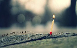 Candle quote rock woods bokeh - single free wallpaper