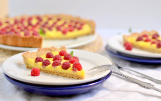 Cake slice raspberries pastel food - raspberry free wallpaper