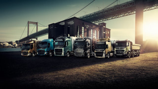 Trucks bridge building sky starry - christian hilfgott brand free wallpaper