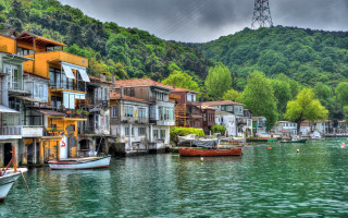 Tokyo river bridge houses tower - a river free wallpaper for desktop