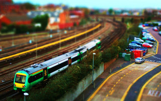Train green field tilt shift - tilt shift free wallpaper