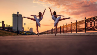 Sunset dance fence city people - two woman free wallpaper