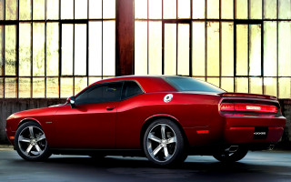 Red sports car window bars - bar free wallpaper