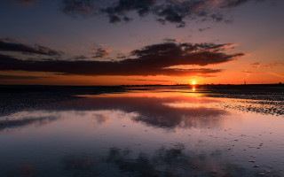 Sunset reflection clouds beach moorColors - rich moody colour free wallpaper