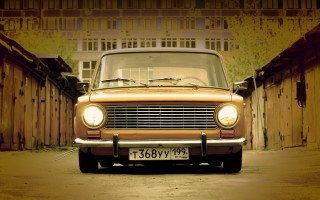Brown truck wooden building sign - a wooden building free wallpaper