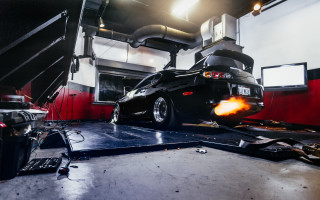 Car lift garage redwall sparks - a red wall free wallpaper