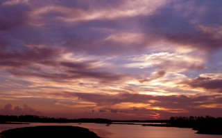 Sunset clouds water boats hudson - a few boat free wallpaper