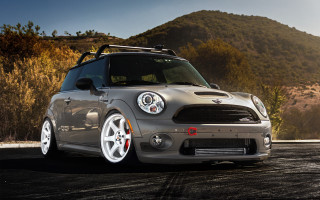 Small car rack parking lot - rim free wallpaper