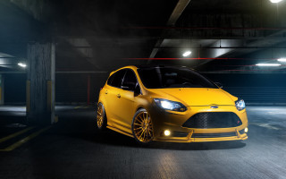 Yellow car parking garage night 3 - night time free wallpaper