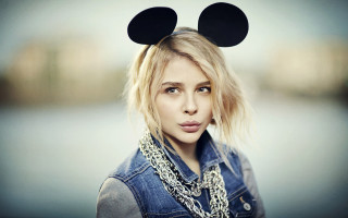 Beautiful blonde woman mickey ears - beautiful free wallpaper for desktop