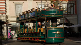Trolley cityscape neoclassicism mattearchitecture bourgeois - the background and a tree in the foreground free wallpaper