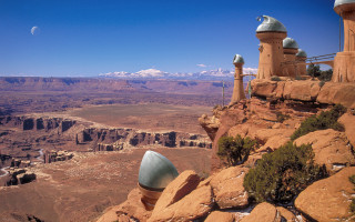Desert mountain city sky moon - a mountain range in the background free wallpaper