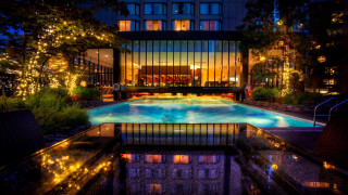 Night cityscape tokyo pool architecture - a pool free wallpaper for desktop