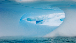 Large iceberg openings ecological matte - chris labrooy free wallpaper