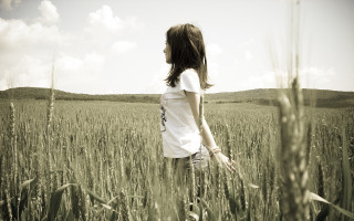 Girl tallgrass sky profile water - her pocket free wallpaper